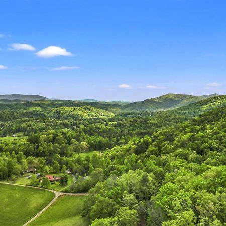 Hidden Star Hideaway-Blackberry Farm-Smoky Mtn Nat Park-Hot Tub- Fire Pit- Fenced Yard- Pet Friendly Walland 외부 사진