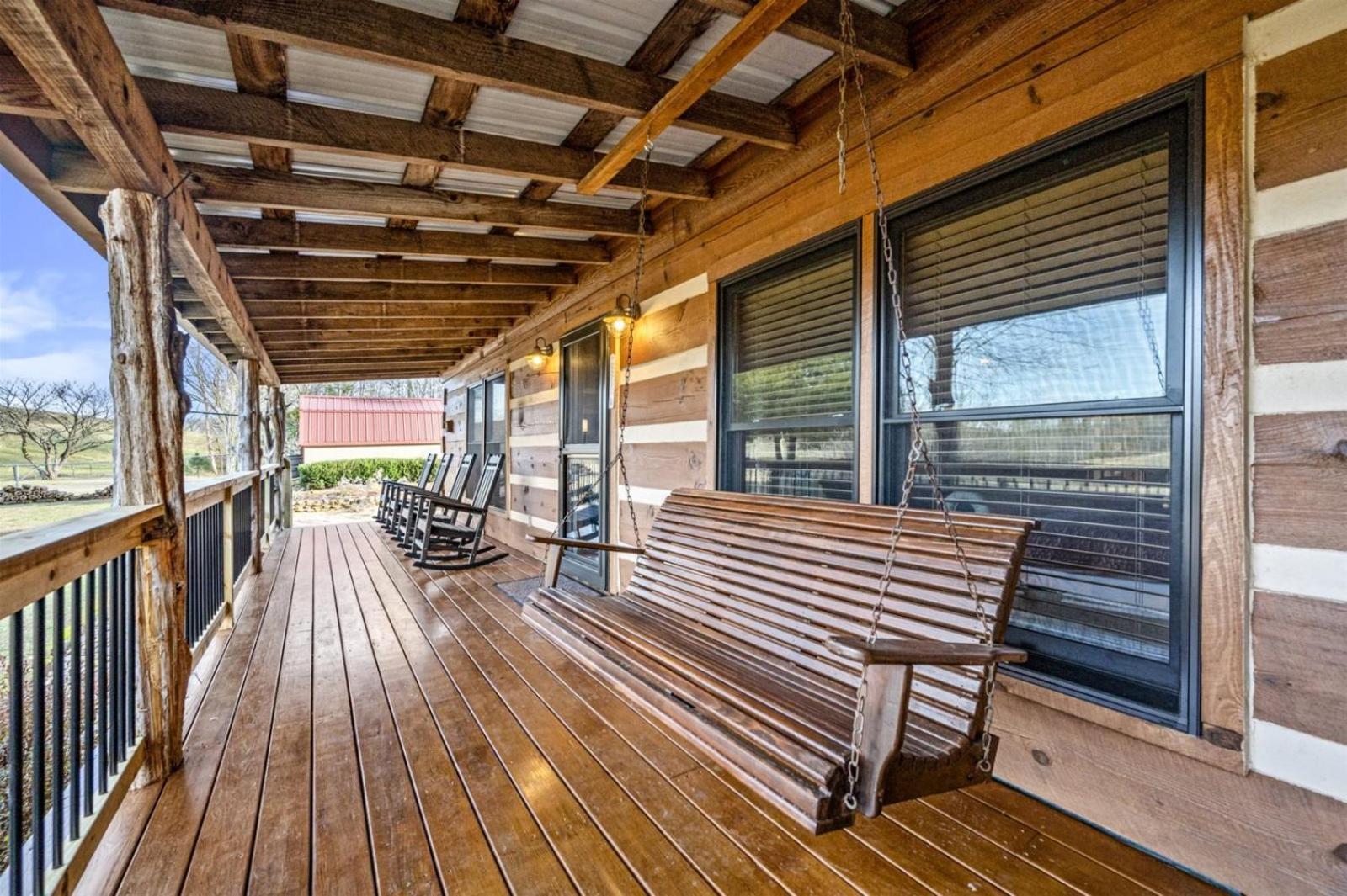 Hidden Star Hideaway-Blackberry Farm-Smoky Mtn Nat Park-Hot Tub- Fire Pit- Fenced Yard- Pet Friendly Walland 외부 사진