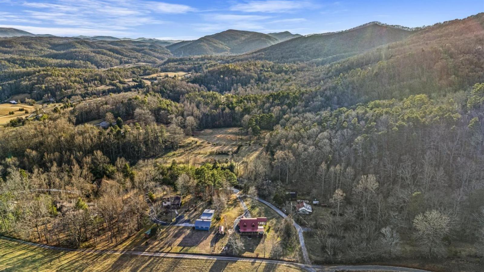 Hidden Star Hideaway-Blackberry Farm-Smoky Mtn Nat Park-Hot Tub- Fire Pit- Fenced Yard- Pet Friendly Walland 외부 사진